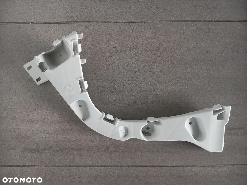 Ślizg zderzaka prawy Ford Focus 2014-2019 2099433 - 1