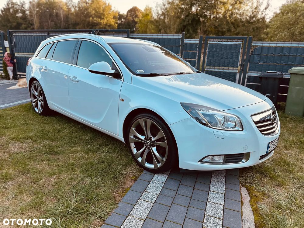 Opel Insignia - 1