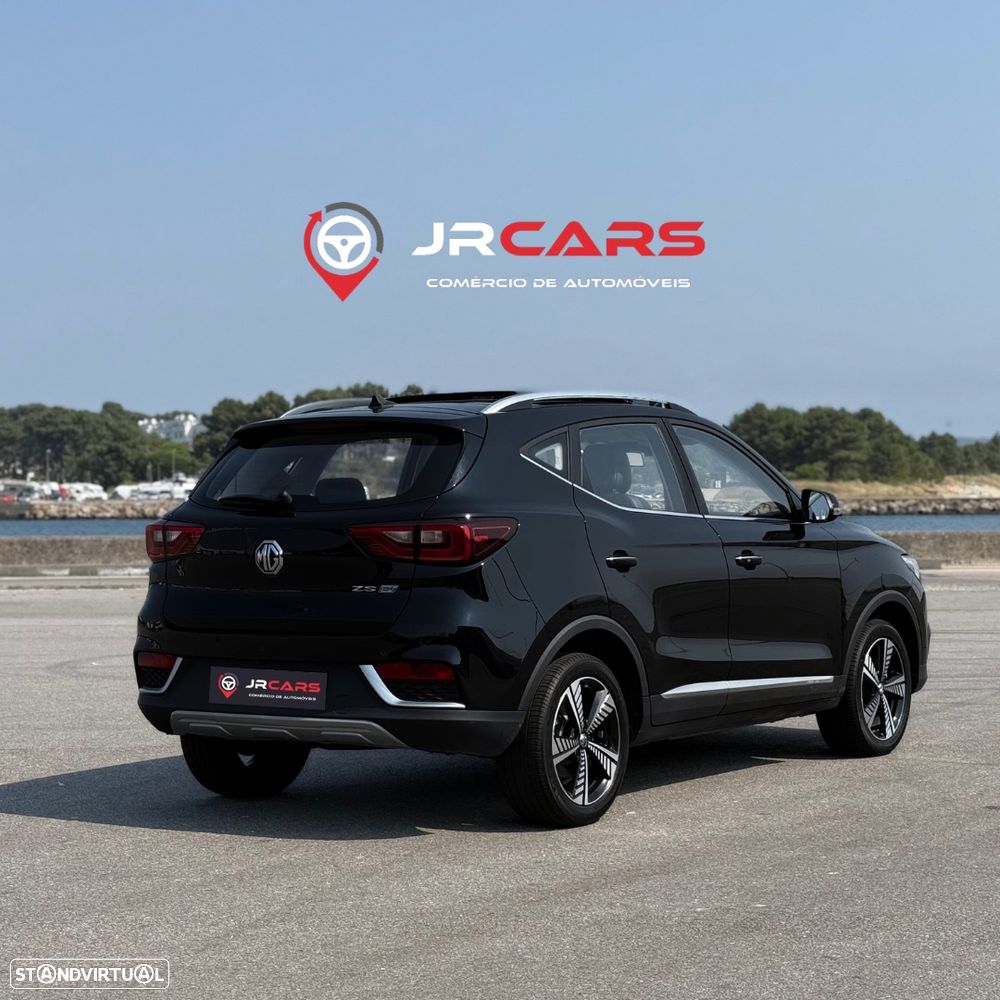 MG ZS EV 44.5 kWh Luxury - 3