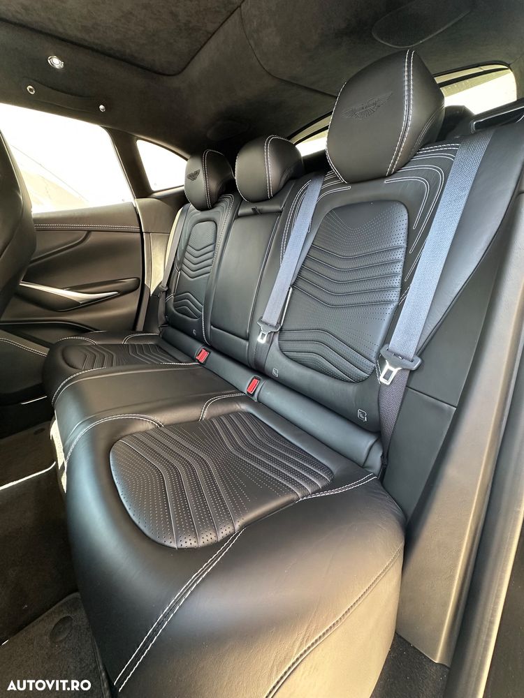 Aston Martin DBX Standard - 12