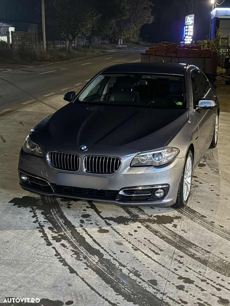 BMW Seria 5 520d Aut. Luxury Line - 2