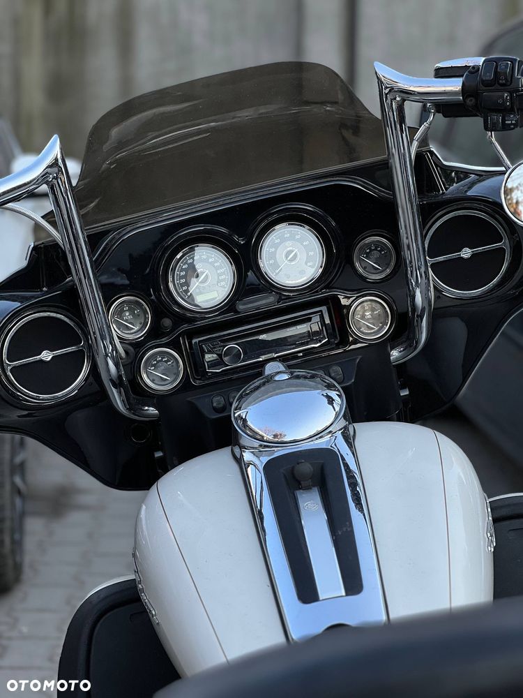 Harley-Davidson Touring Street Glide - 6