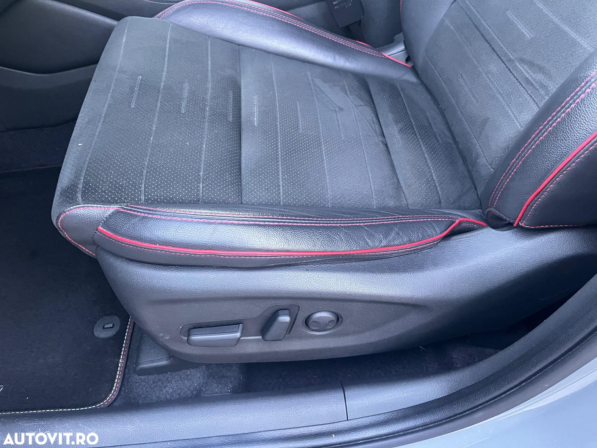 Hyundai Tucson blue 2.0 CRDi 4WD Aut. N Line - 12