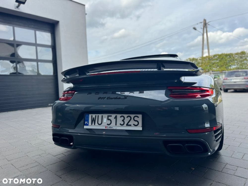 Porsche 911 Turbo S - 6