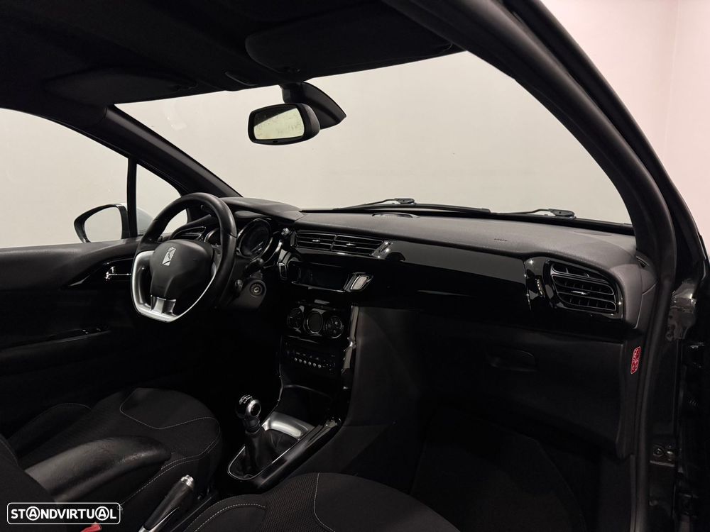 Citroën DS3 1.6 e-HDi So Chic - 26