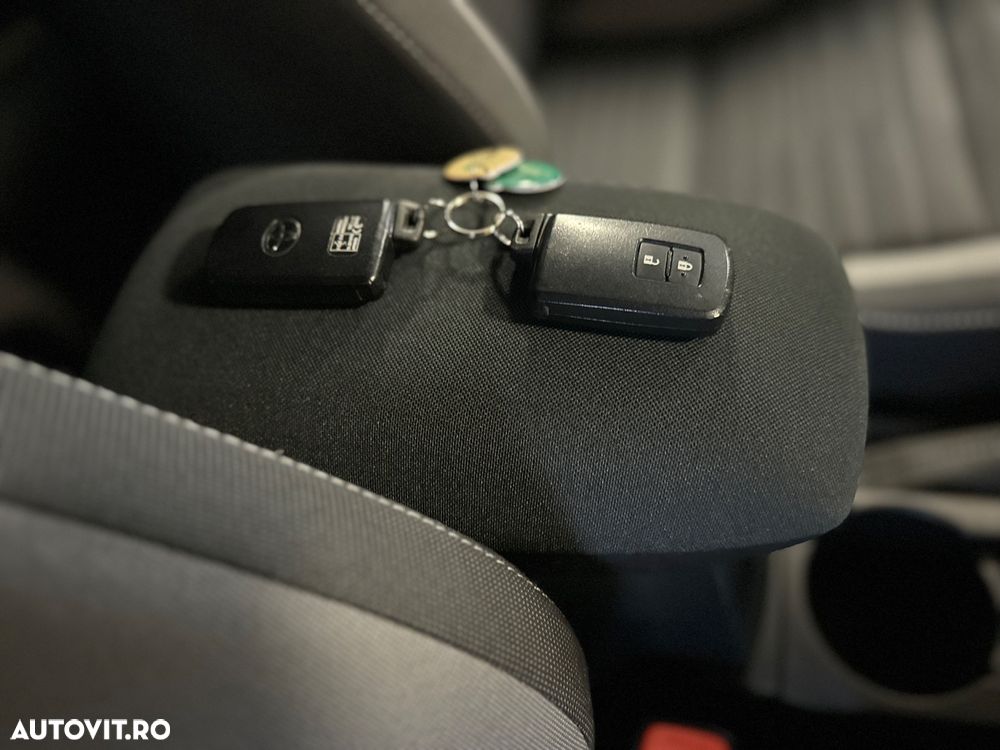 Toyota Auris 1.8 VVT-i Automatik Edition - 19