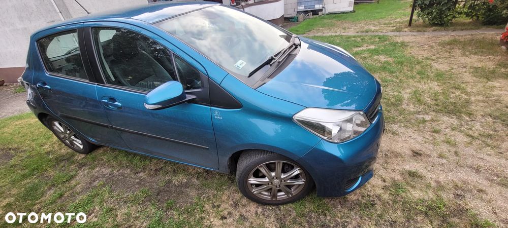 Toyota Yaris 1.33 Premium - 3
