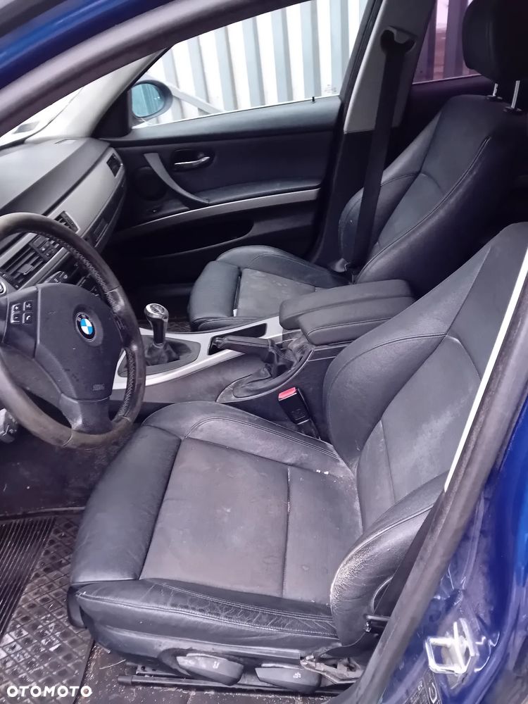 *BMW E91* Samochód na części - 6