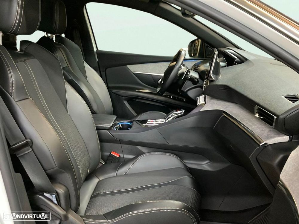 Peugeot 3008 1.5 BlueHDi GT Line EAT8 - 17