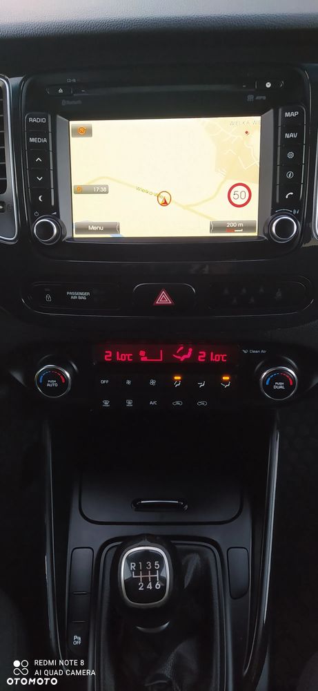 Kia Carens 1.6 GDI Dream Team Edition - 13