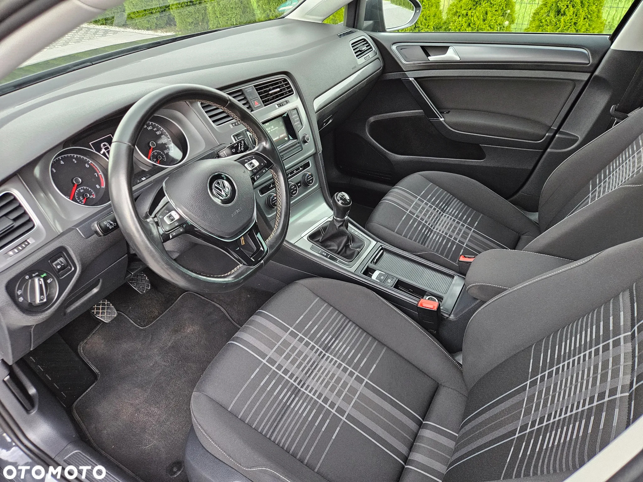 Volkswagen Golf 1.2 TSI BlueMotion Technology Lounge - 16