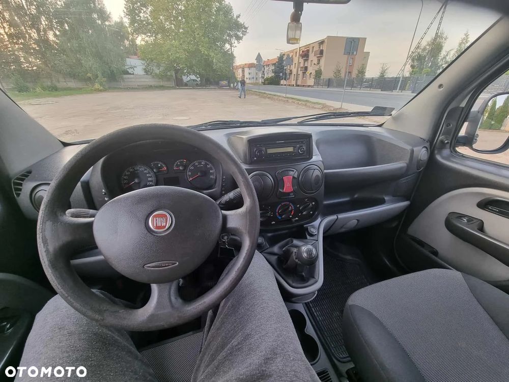 Fiat Doblo II 1.9 JTD Dynamic - 9