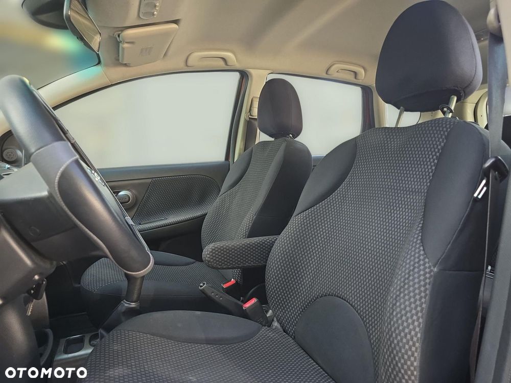 Nissan Note 1.6 Acenta - 11