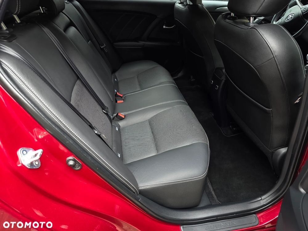 Toyota Avensis - 23