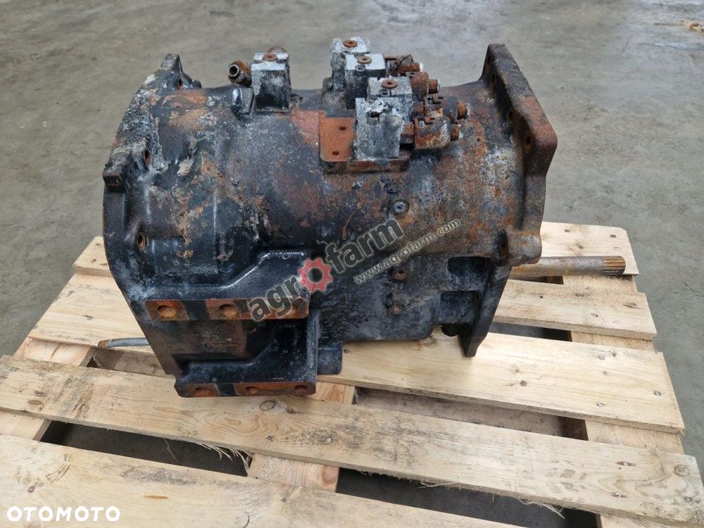 Skrzynia biegów Case Luxxum 120 ZF - 2
