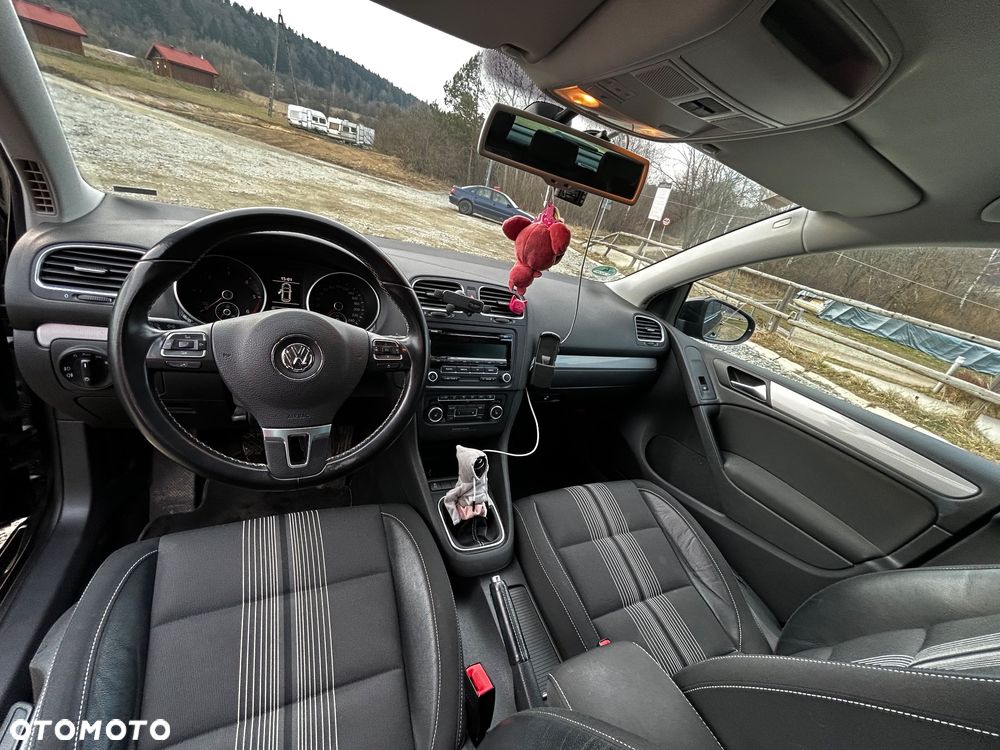 Volkswagen Golf 1.6 TDI DPF MATCH - 8