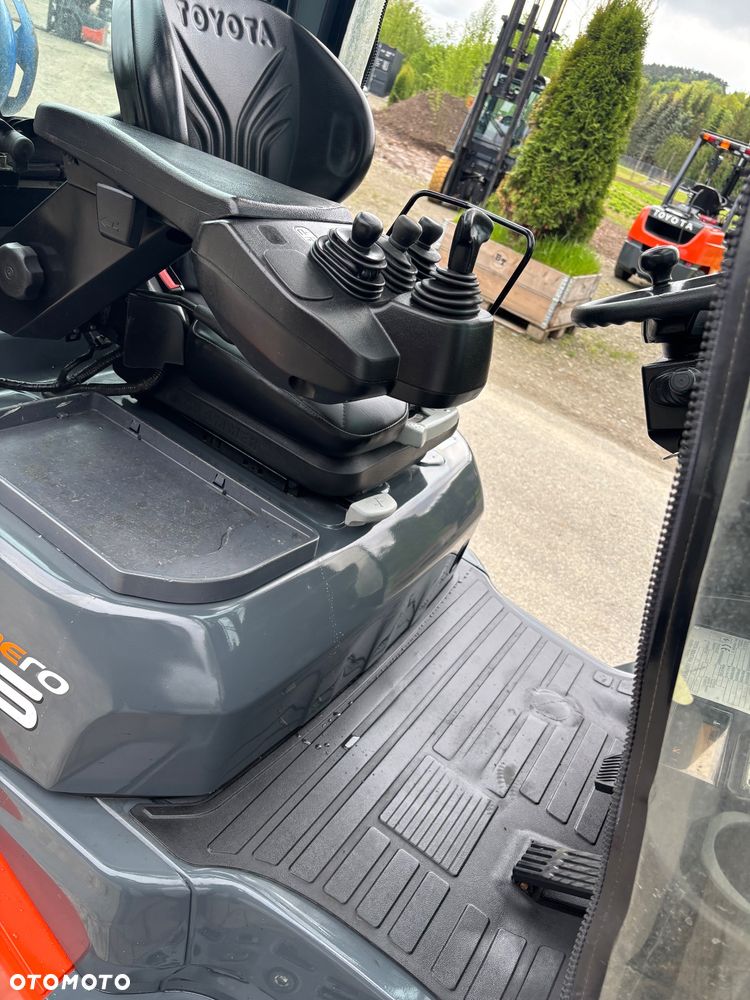 Toyota 8FGJF35 GWARANCJA LPG wolny skok pół KABINA DOSTAWA 57 950 NETTO - 12