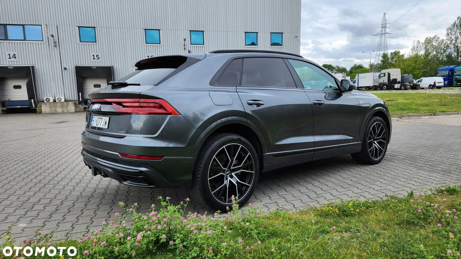 Audi Q8 55 TFSI quattro tiptronic - 9