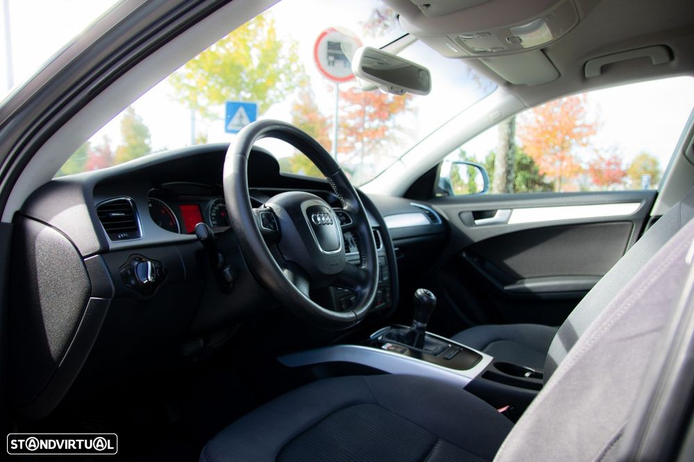 Audi A4 Avant 2.0 TDI Advance - 3