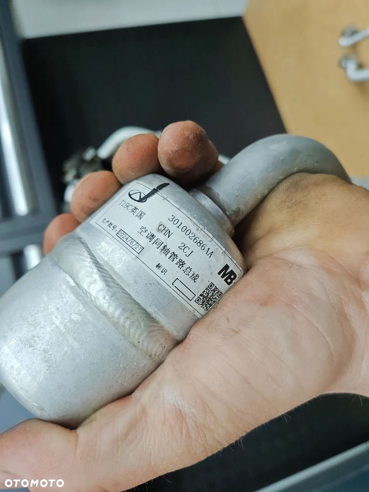 OMODA 5 V Chery rurka przewód wąż klimatyzacji 301002686AA - 2