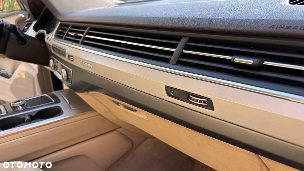 Audi Q7 3.0 TDI ultra Quattro Tiptronic - 8