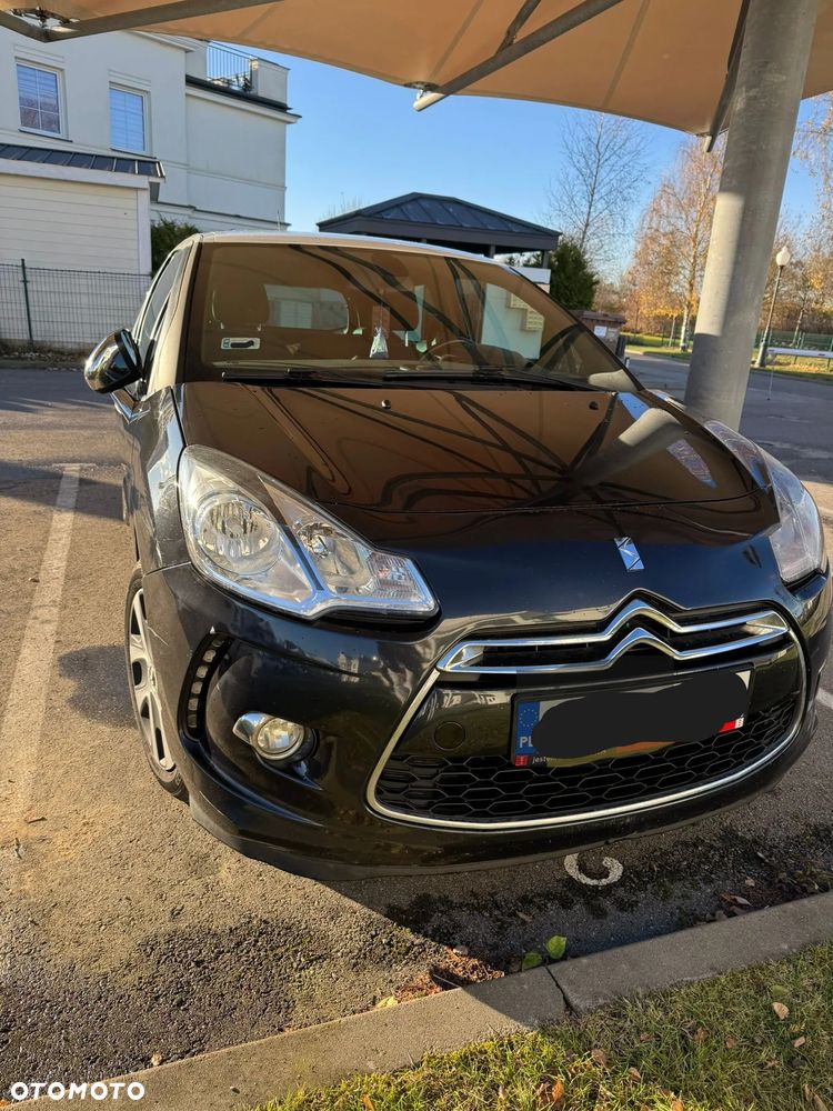 Citroën DS3 e-HDi 90 FAP SoChic - 2
