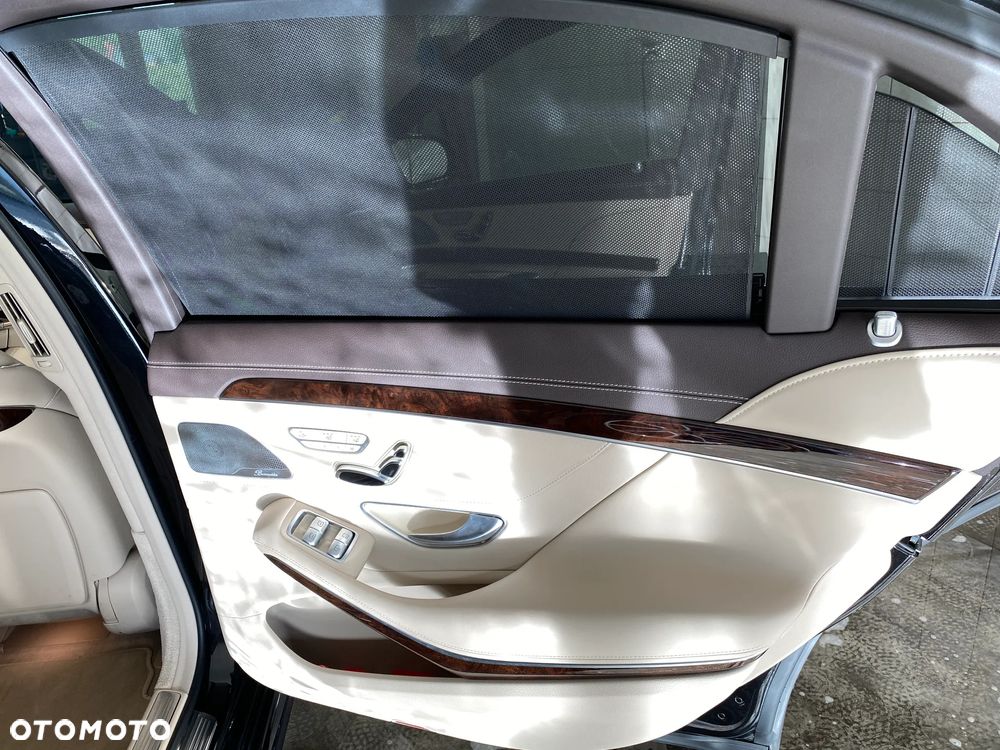 Mercedes-Benz Klasa S 560 4-Matic L 9G-TRONIC - 17