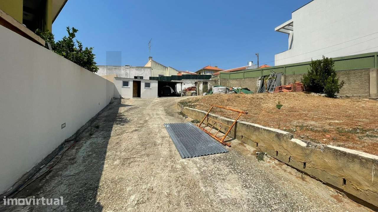 Terreno Urbano para construção com 402m2 - Alto dos Gaios, Estoril - Grande imagem: 2/9