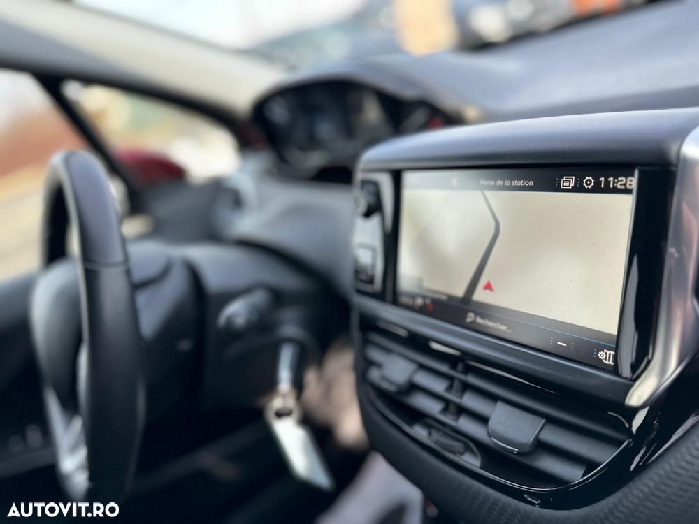 Peugeot 2008 - 14