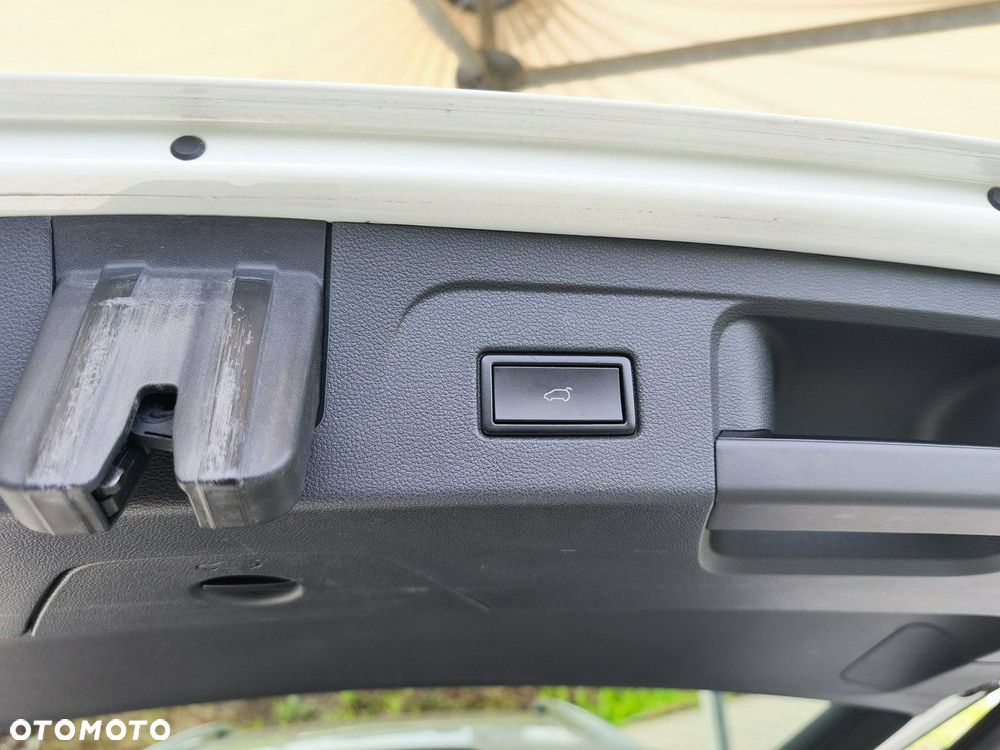 Volkswagen Touran 1.5 TSI EVO Highline DSG - 25