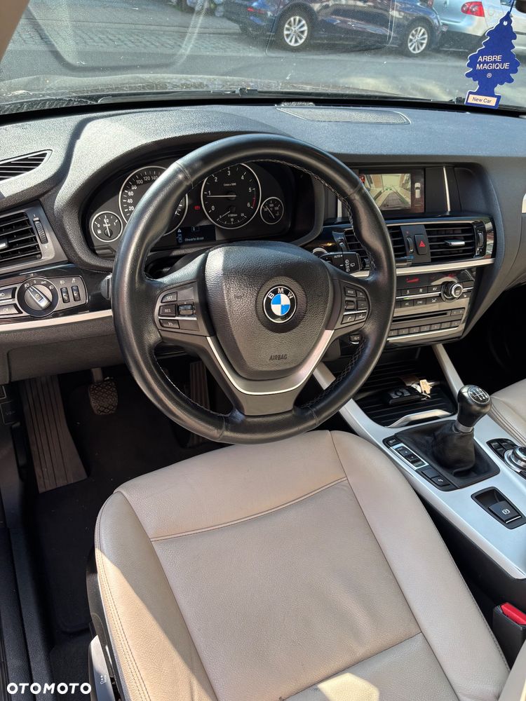 BMW X3 sDrive18d - 24