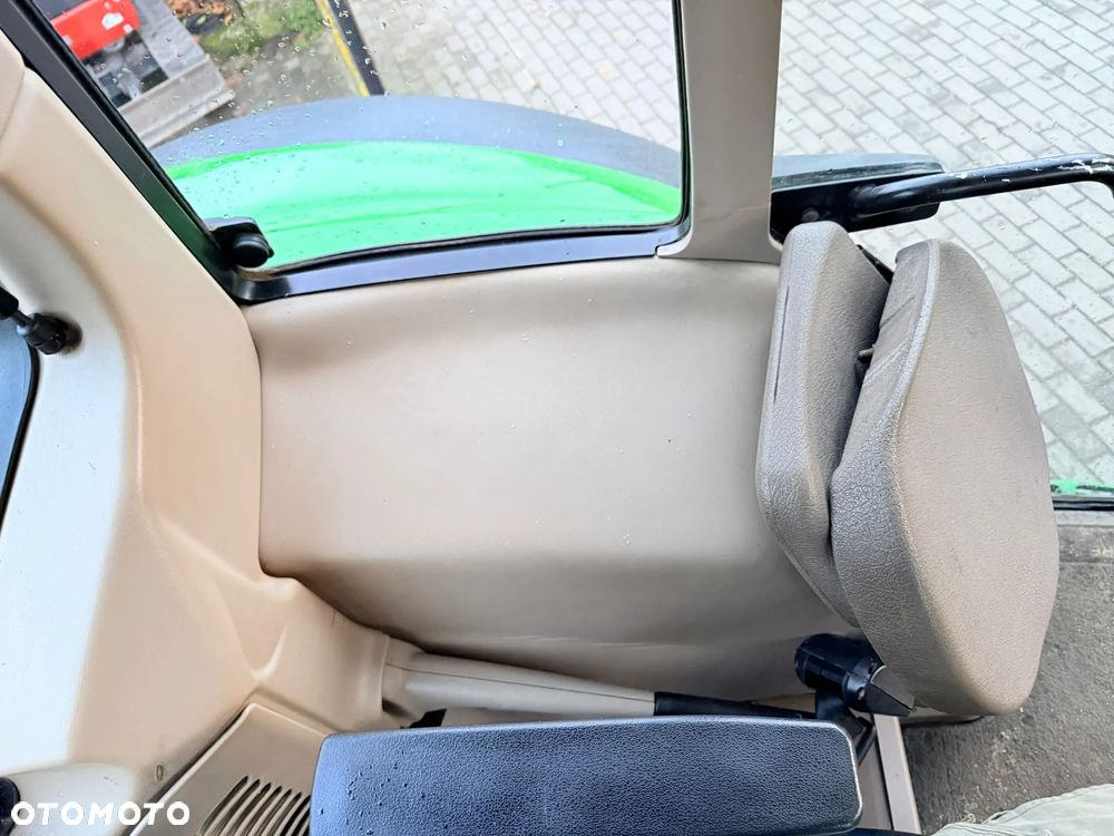 John Deere 6930 - 16