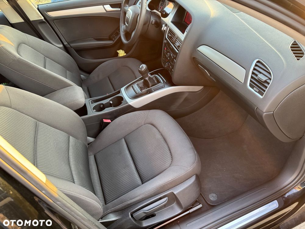 Audi A4 Limousine 1.8 TFSI Ambiente - 13
