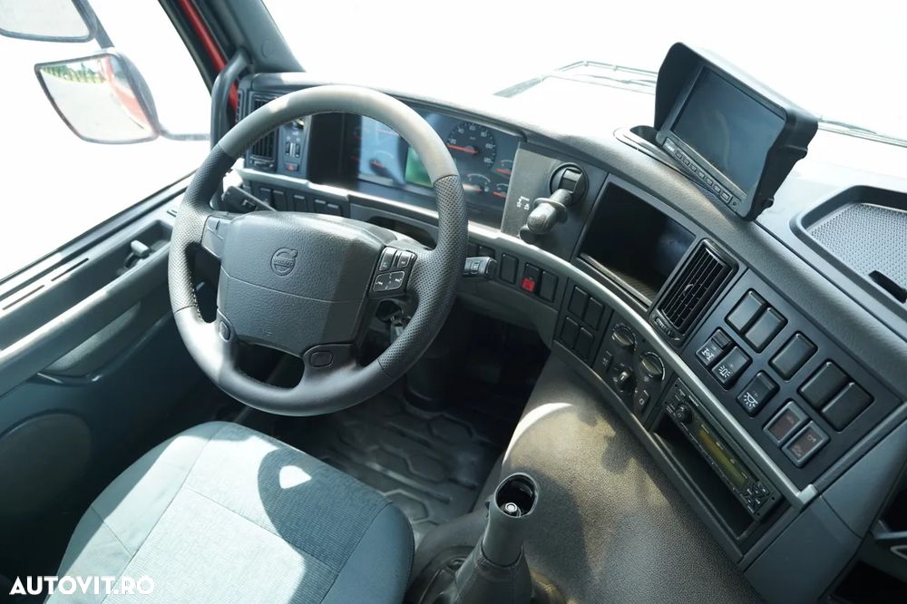 Volvo FMX 420 / 8x4 / BASCULATOR SPATE / CLAPETĂ HIDRAULICĂ / MANUALĂ / EURO 5 - 31