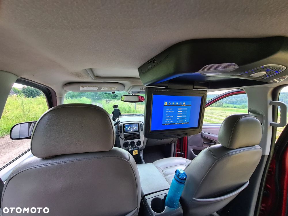 Ford Explorer 4.0 AWD - 11