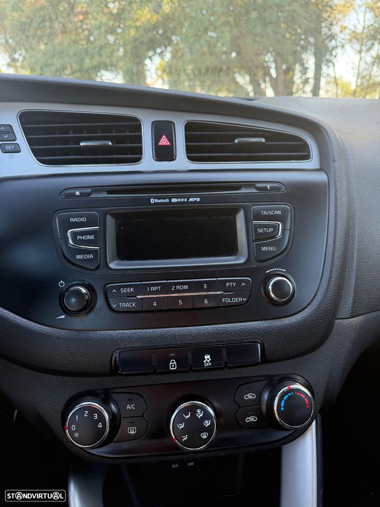 Kia Ceed SW 1.4 CRDi 90 ISG Spirit - 12