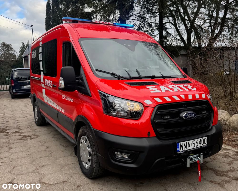 Ford Transit Kombi L3H2 Limited - 24