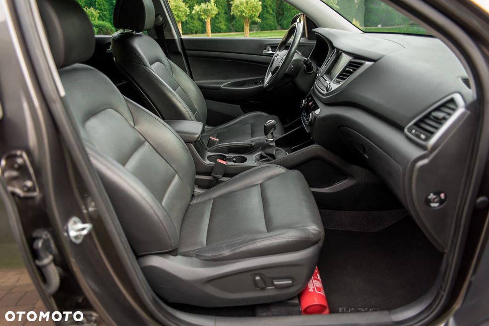 Hyundai Tucson 1.6 GDi 2WD Pure - 26