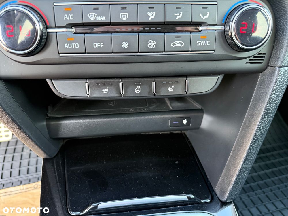 Kia XCeed 1.6 T-GDI L Business Line - 30