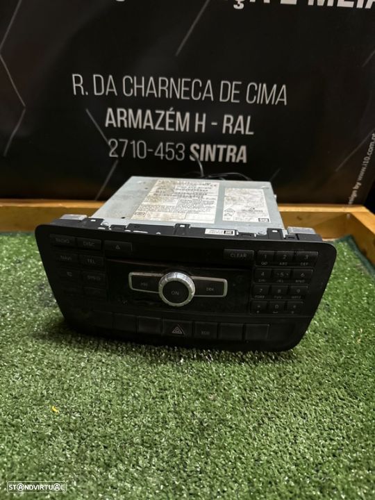 Radio Mercedes Class A 2015 - 1