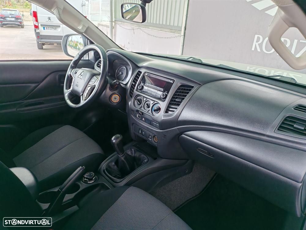 Mitsubishi L200 2.4 DI-D CE 4WD 3L - 9