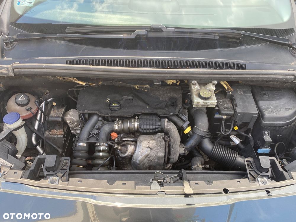 Peugeot 5008 - 16