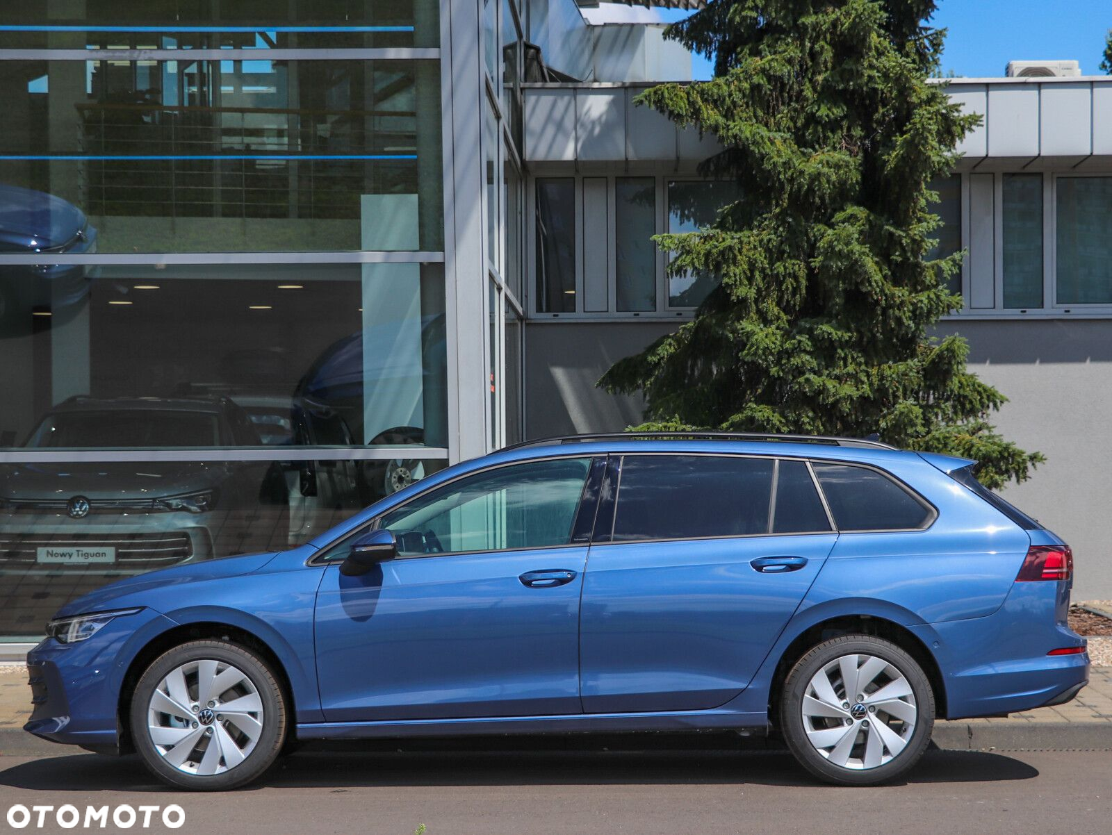 Volkswagen Golf - 2