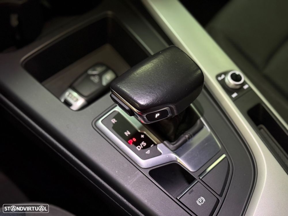 Audi A4 Avant 30 TDI Advanced S tronic - 9