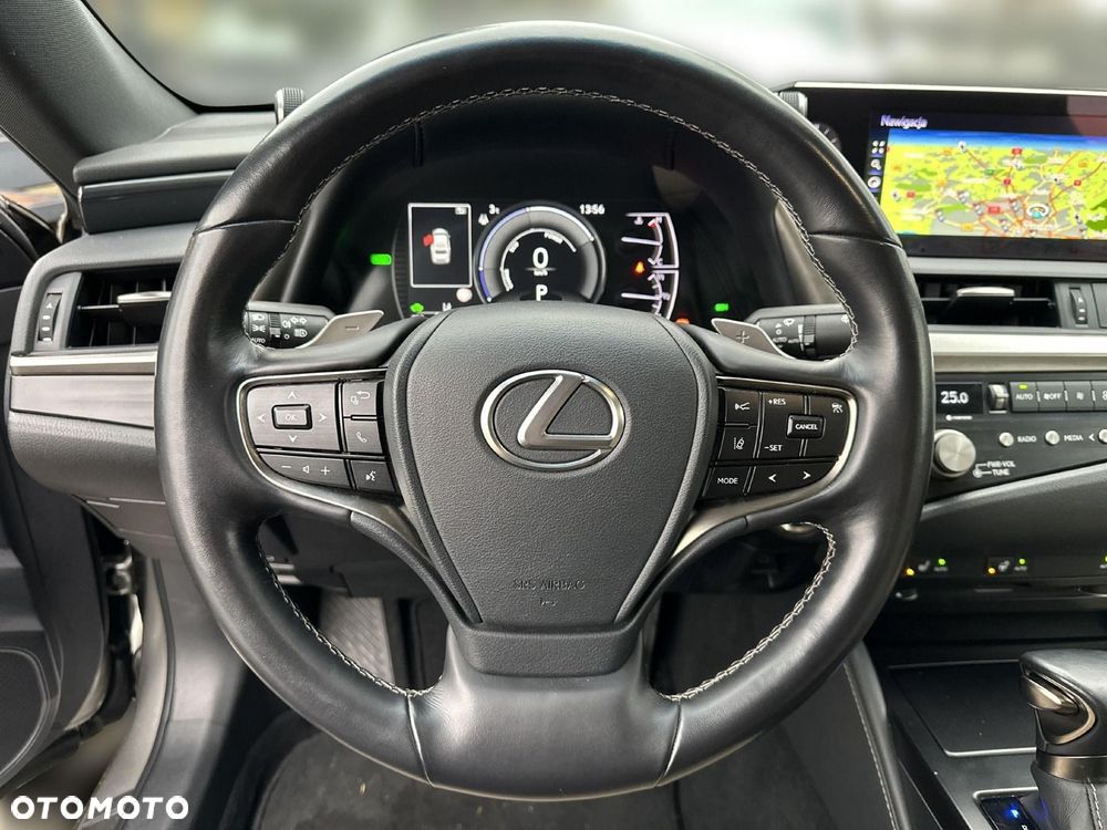 Lexus ES - 15