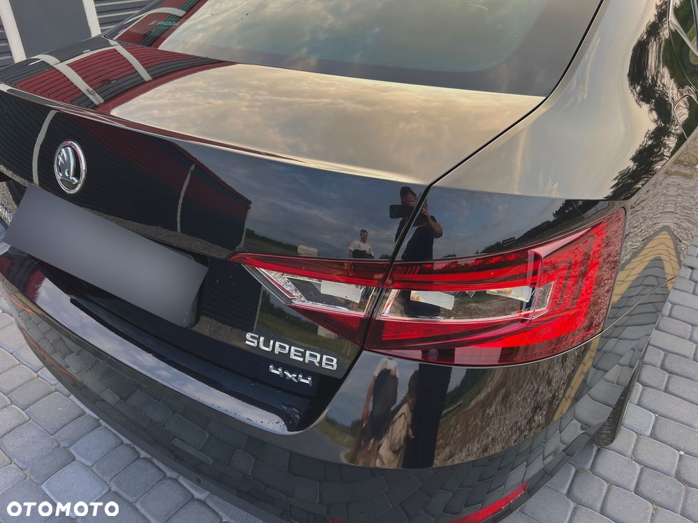 Skoda Superb 2.0 TSI 4x4 L&K DSG - 4