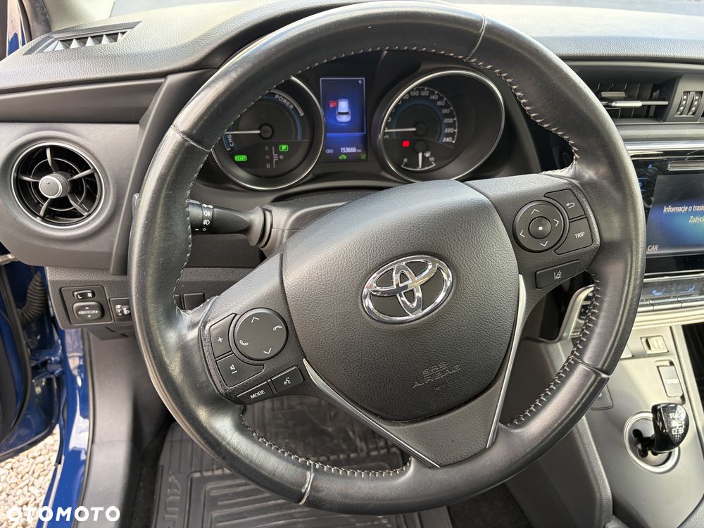 Toyota Auris - 12