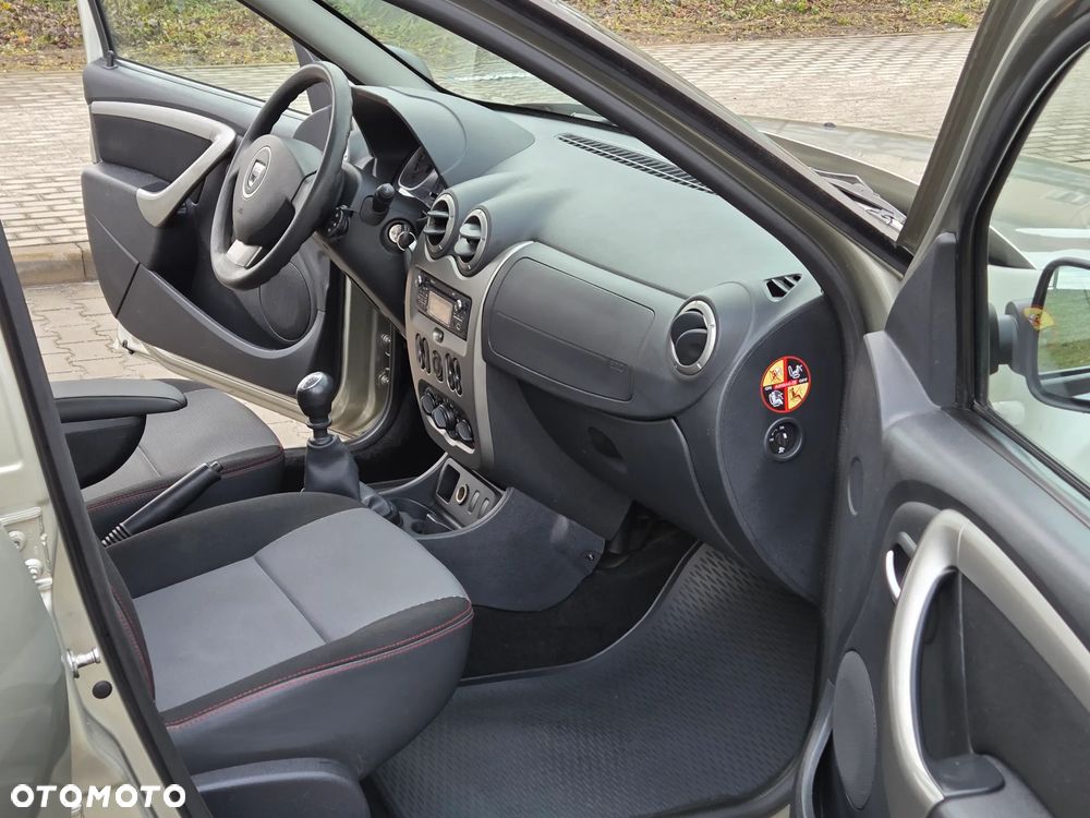 Dacia Duster dCi 110 FAP 4x2 Prestige - 16