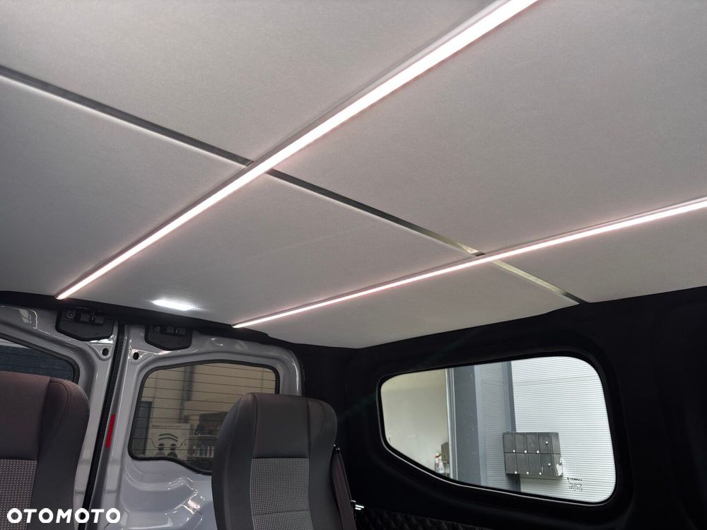 Volkswagen Transporter 2.0 TDI 150 KM 8-automat 8m L1 - 24