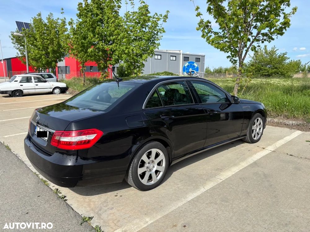 Mercedes-Benz E - 13